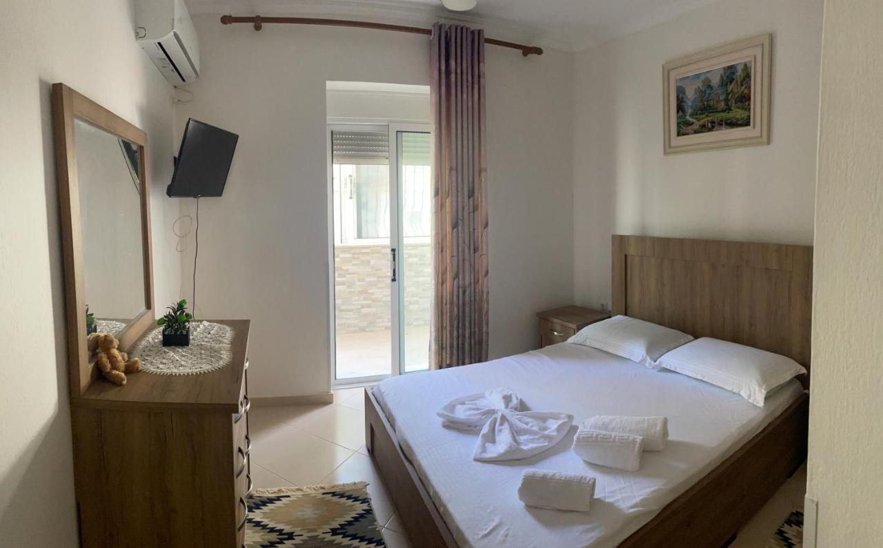 Guest House Taverna Laberia 3 Гирокастра Экстерьер фото